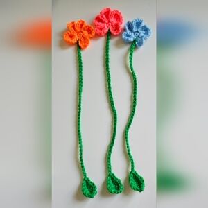 Crochet flower book mark